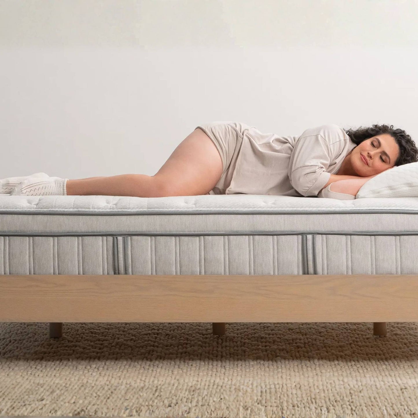 Leesa Oasis Chill Hybrid Mattress